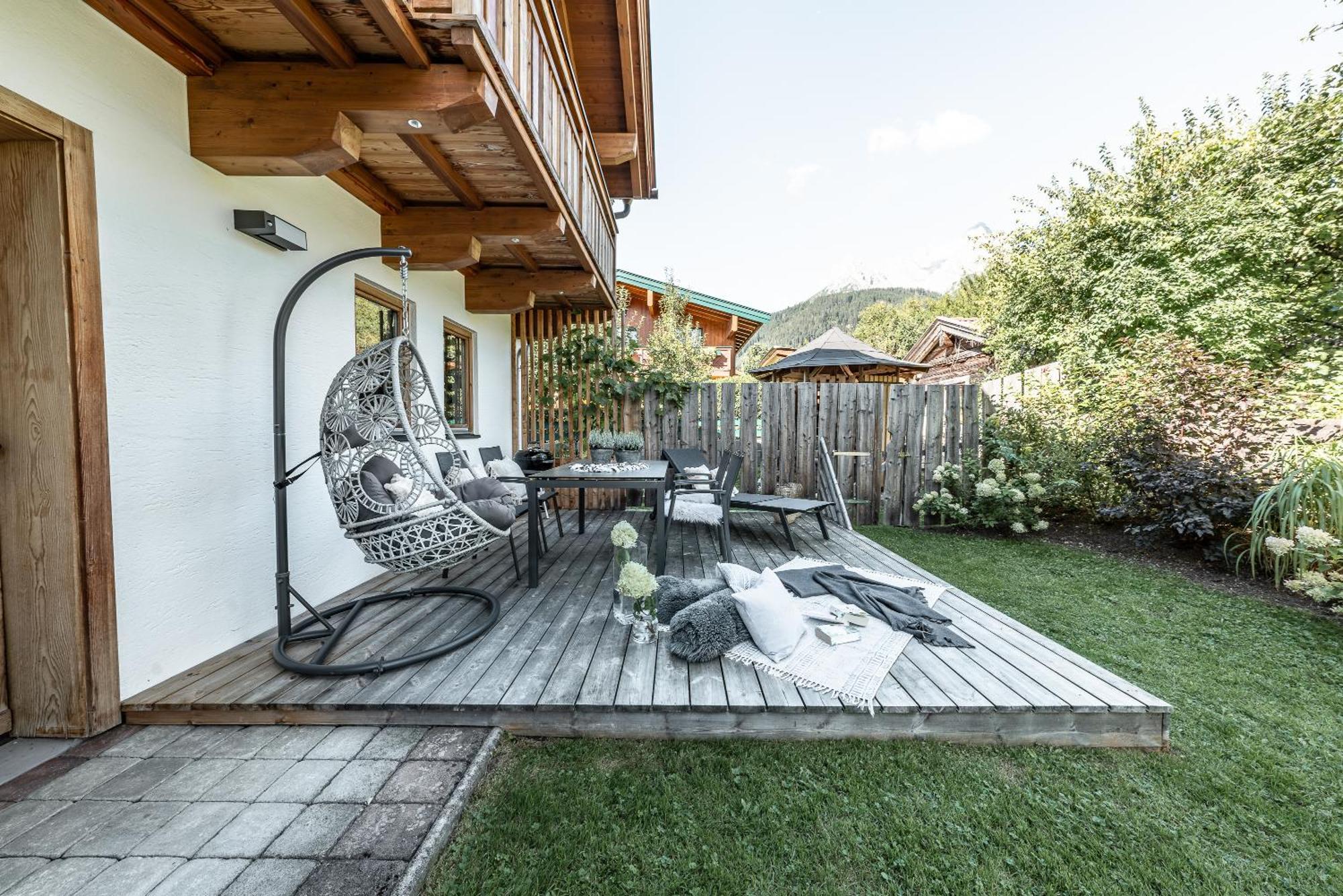 Bewegte Berge Apartments Saalfelden Exterior photo
